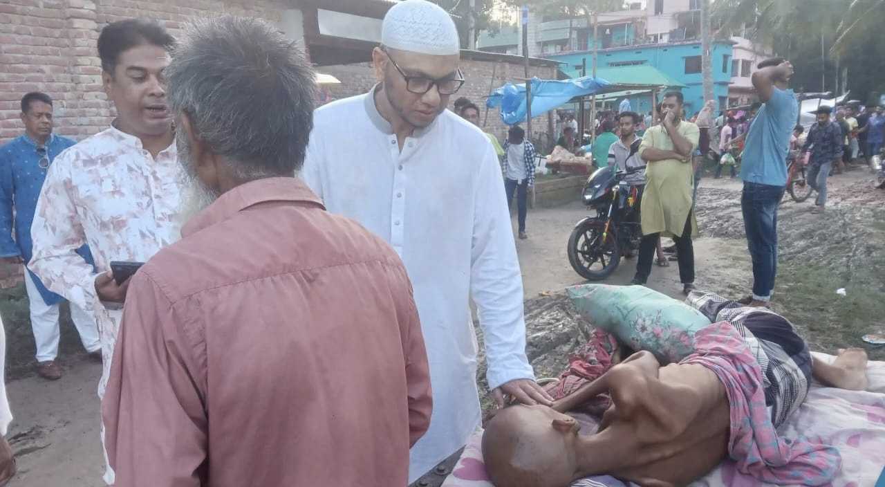 লোহাগড়ায় ধানের শীষের পক্ষে গণসংযোগ ও ধর্মীয় প্রতিষ্ঠান পরিদর্শনে অবসরপ্রাপ্ত মেজর আলহাজ্ব কাজী মঞ্জুরুল ইসলাম (প্রিন্স)