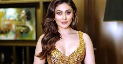 বয়স আটকাতে ‘অ্যান্টি এজিং’ চিকিৎসা চলছিল শেফালীর, নিচ্ছিলেন ইঞ্জেকশনও!