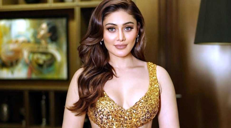 বয়স আটকাতে ‘অ্যান্টি এজিং’ চিকিৎসা চলছিল শেফালীর, নিচ্ছিলেন ইঞ্জেকশনও!