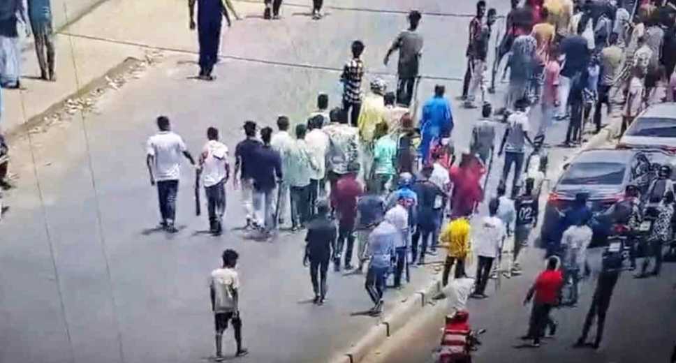 গাজীপুরে বিএনপির দুই গ্রুপের সংঘর্ষ, ককটেল বিস্ফোরণে এলাকাজুড়ে আতঙ্ক