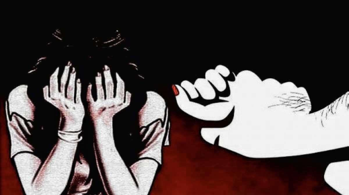 মাগুরায় হোটেলের নারী কর্মীকে ধর্ষণের অভিযোগ, হোটেল মালিক পলাতক