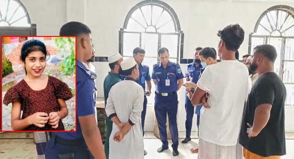 ময়নার রক্তাক্ত মরদেহ মিলল মসজিদে, ধর্ষণের পর হত্যার অভিযোগে মামলা