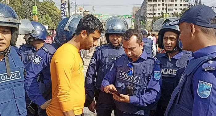 সারাদেশে চিরুনি অভিযানের ঘোষণা, মাঠে আইনশৃঙ্খলা বাহিনী