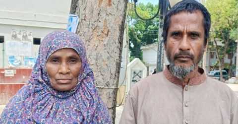কৌশলে জমি ও পুকুর লিখে নিয়ে বাবা-মাকে বাড়ি ছাড়া করলেন দুই ছেলে