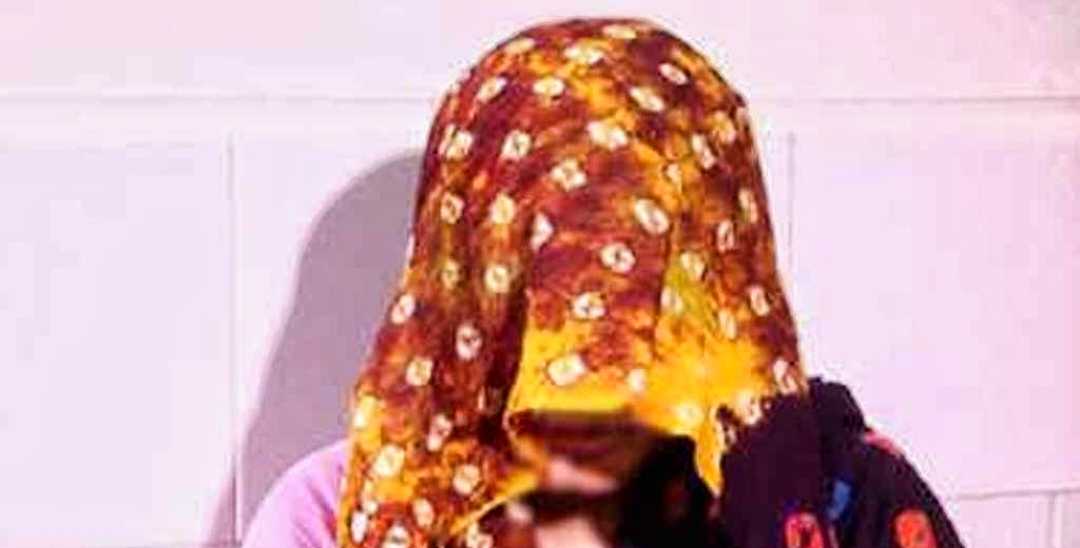 ডাকাতি করতে গিয়ে প্রবাসী গৃহবধূকে পালাক্রমে ধর্ষণ, স্বর্ণালংকার ও টাকা লুট