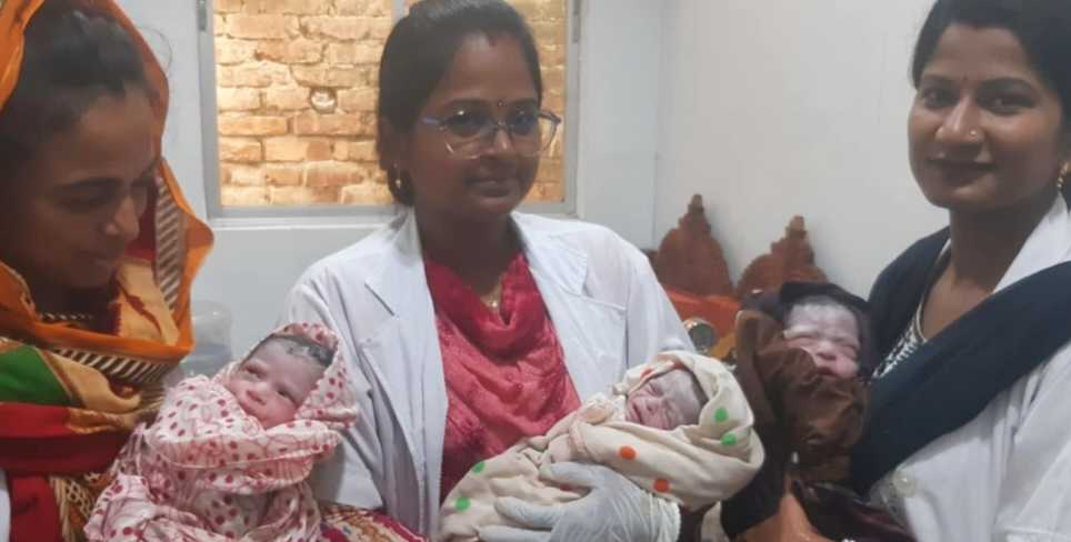 লোহাগড়ায় একসঙ্গে তিন কন্যাসন্তানের জন্ম, আনন্দে খুশি পরিবার