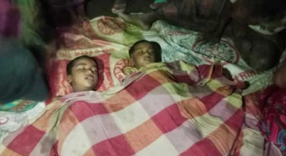 নড়াইলে খেলতে গিয়ে প্রাণ গেল দুই শিশুর, শোকের ছায়া এলাকায়