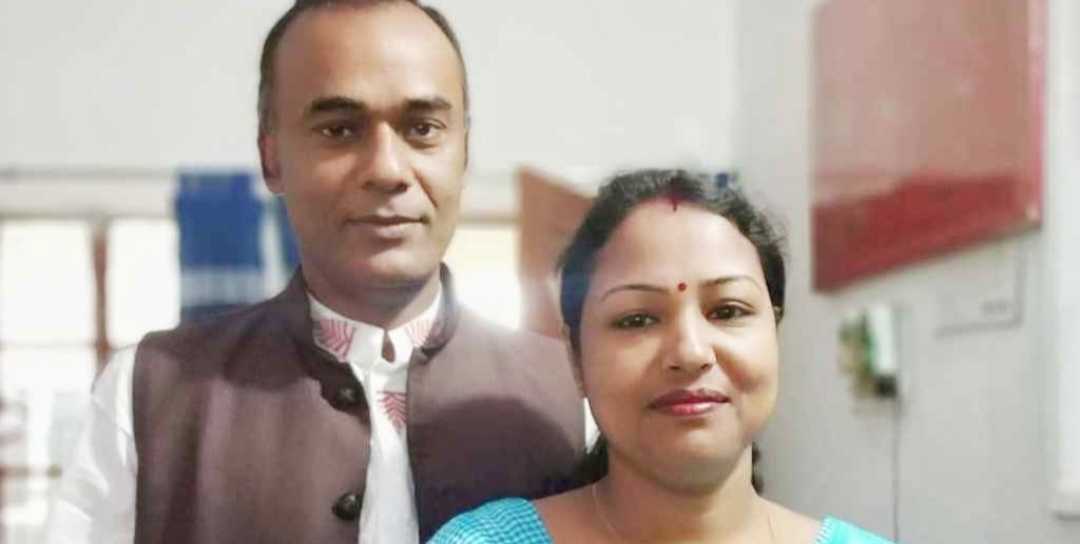 থাকেন ভারতে, বেতন নেন বাংলাদেশ থেকে!