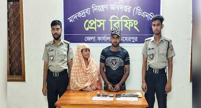হেরোইনসহ মা-ছেলে আটক, সেনা অভিযানে মাদক ও টাকা উদ্ধার