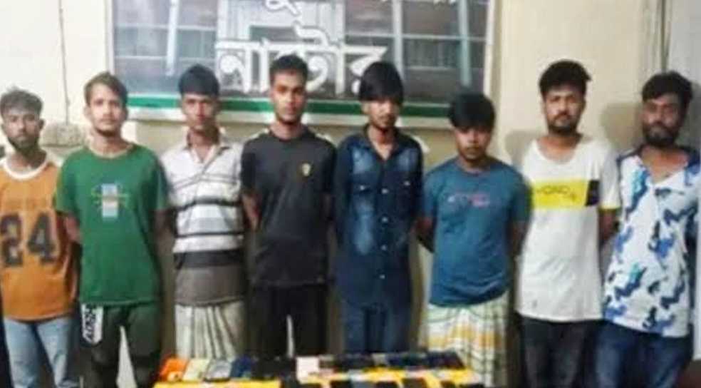 ইমোতে প্রেমের ফাঁদ, তারপর ব্ল্যাকমেইল: নাটোরে চক্রের ১২ সদস্য আটক