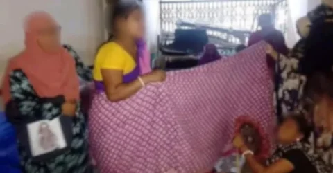 হাসপাতালের বারান্দায় সন্তান জন্ম, চিকিৎসা না পেয়ে নবজাতকের মৃত্যু!