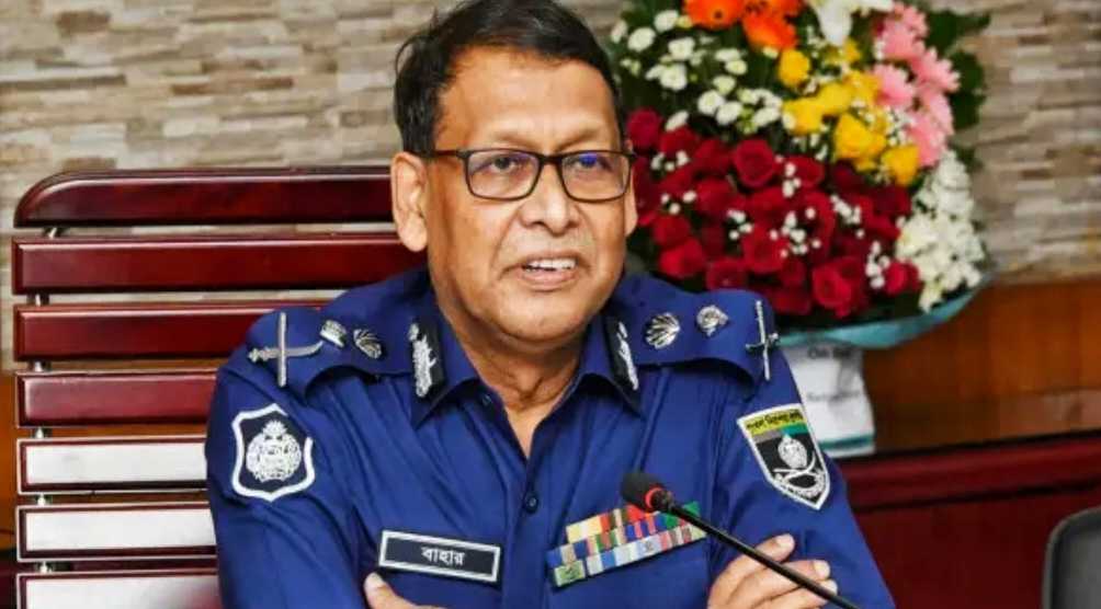 চাঁদাবাজি-নৈরাজ্য দমনে কঠোর পুলিশ, তৈরি হচ্ছে তালিকা
