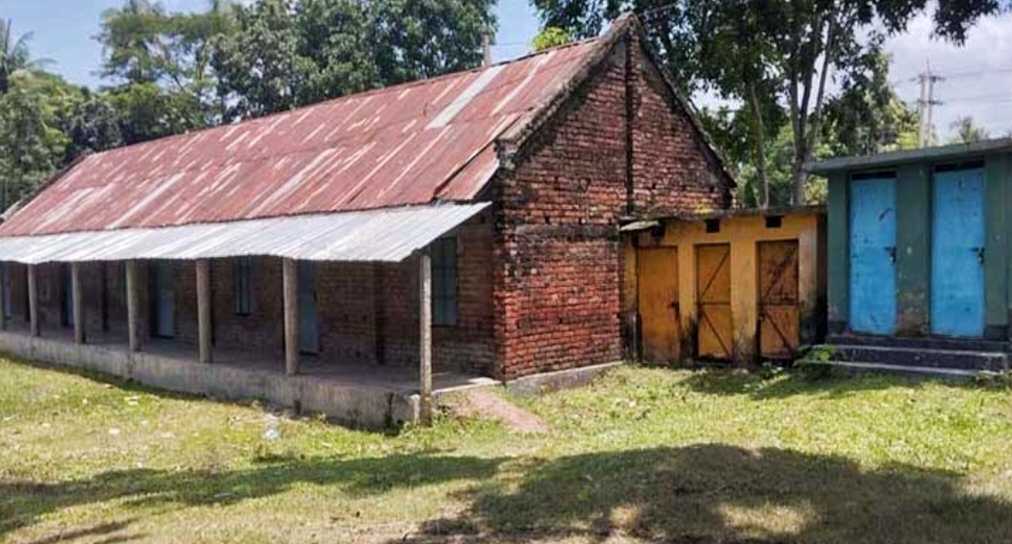 নড়াইলে একমাত্র পরীক্ষার্থীও পাস করেনি বালিকা বিদ্যালয়ে