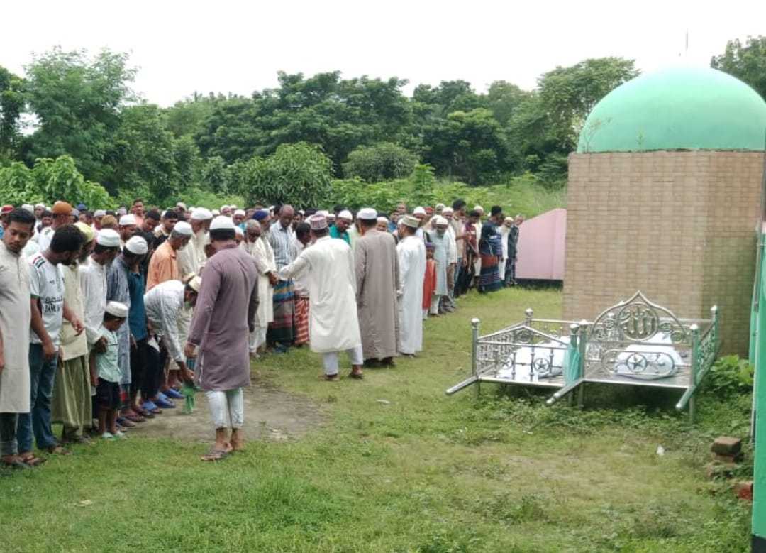 অশ্রুসিক্ত বিদায়… লোহাগড়ায় জমি নিয়ে রক্তাক্ত সংঘর্ষে পিতা-পুত্রের নিথর দেহ