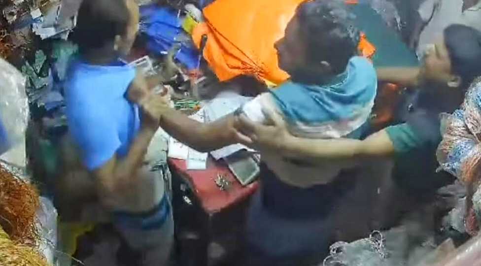 পাওনা টাকা চাওয়ায় ব্যবসায়ীকে বেধড়ক মারধর, অভিযুক্ত সাবেক যুবদল নেতা
