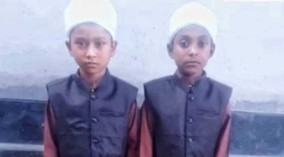 মৃত্যুর ১০ ঘণ্টা পর কাফনসহ দুই ভাইকে নিয়ে হাসপাতালে স্বজনরা