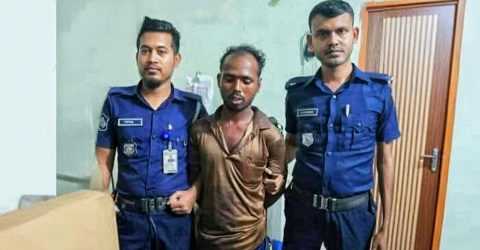 মা ও দুই সন্তানকে গলা কেটে হত্যা: গাজীপুর থেকে প্রধান আসামি নজরুল ইসলাম গ্রেপ্তার