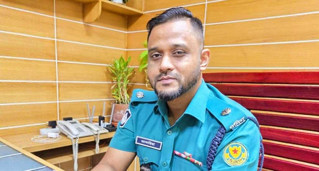 চাঁদাবাজদের হাতে হারিকেন ধরিয়ে জাহান্নামের চৌরাস্তায় পাঠানো হবে: এডিসি জাকারিয়া